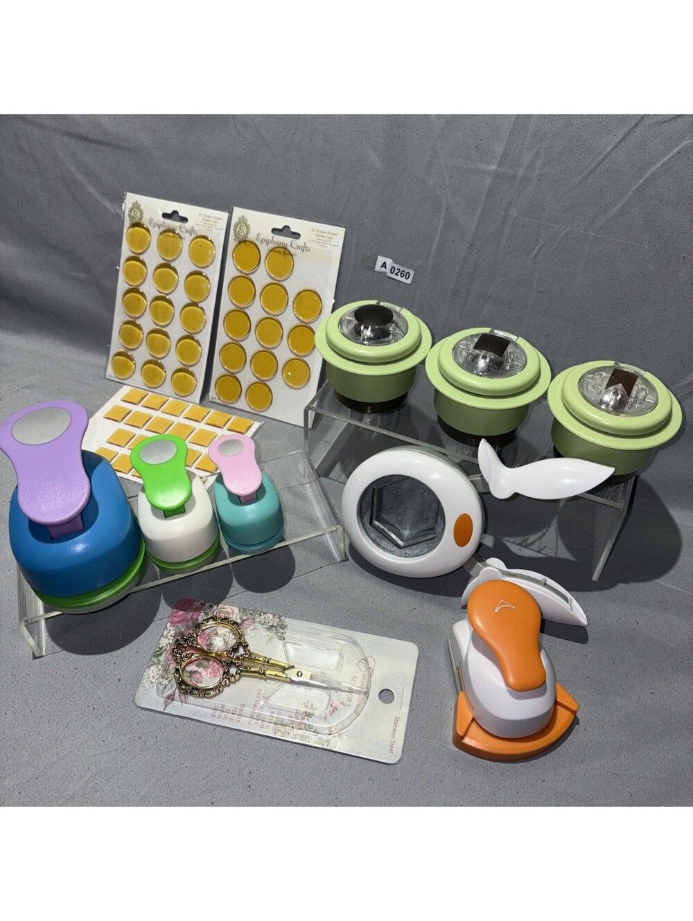 ⭐️EC SHAPE STUDIO Punches Bubbles Brand New Scissors - 2 Bubble / 1 Square Caps